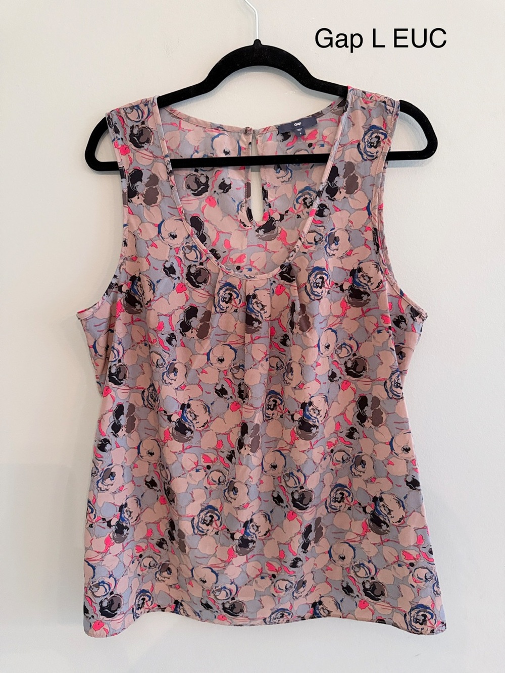 Gap Floral Sleeveless Tank Top - Tan blue and red pattern (Gap)